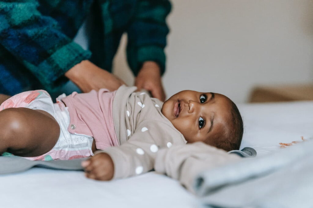 How To Choose The Best Diapers For Babies (According To The Experts) 2 pexels william fortunato 6393189